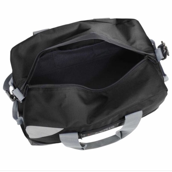 NWT WATER RESISTANT Lewis N Clark Heavy Duty Duffel Bag SMALL - Picture 2 of 3